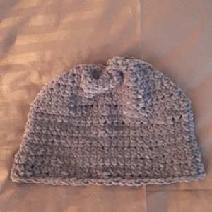 Beanie - grey, crocheted